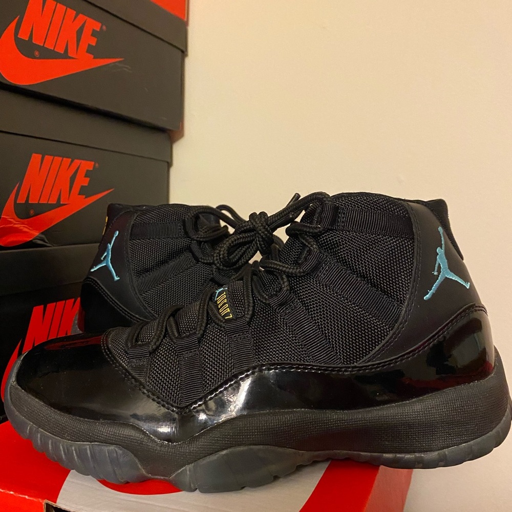 Jordan 11 Gamma size 9